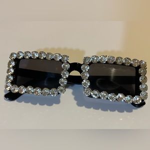 EUC Rhinestone Square Sunglasses 😎✨